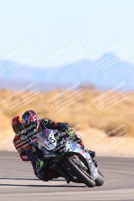 media/Jan-10-2025-CVMA Friday Practice (Fri) [[489e0da257]]/Group 4 and Trackday/Session 4 (Turn 16)/